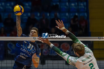 21/12/2023 - Arthur Szwarc (Vero Volley Monza) during CEV Volleyball Cup Men 2024 match between Mint VeroVolley Monza and Panathinaikos Athens at Opiquad Arena, Monza, Italy on December 21, 2023 - MINT VERO VOLLEY MONZA VS PANATHINAIKOS ATHENS - CHALLENGE CUP MEN - VOLLEY