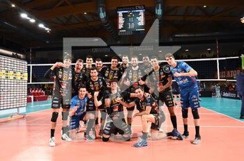 2023-01-25 - Group photo of the players of the Cucine Lube Civitanova after the match - CUCINE LUBE CIVITANOVA VS KNACK ROESELARE - CHAMPIONS LEAGUE MEN - VOLLEYBALL