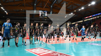 2023-01-25 - The players of Cucine Lube Civitanova greet the fans at the end of the game - CUCINE LUBE CIVITANOVA VS KNACK ROESELARE - CHAMPIONS LEAGUE MEN - VOLLEYBALL