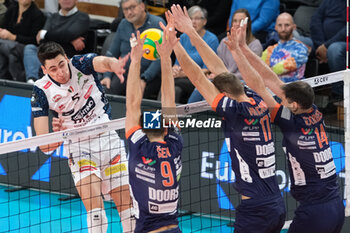 2023-11-23 - Attack of Alessandro Michieletto of ITAS Trentino Volley during the match between ITAS Trentino Volley and Odbojkarski Klub ACH Volley Ljubljana, Pool B CEV Men Volley Champions League 2023/2024 at Il T Quotidiano Arena on November 23, 2023, Trento, Italy. - ITAS TRENTINO VS ACH VOLLEY LJUBLJANA - CHAMPIONS LEAGUE MEN - VOLLEYBALL