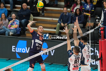 2023-11-23 - Spike of Jan Pokersnik of Odbojkarski Club ACH Volley Ljubljana during the match between ITAS Trentino Volley and Odbojkarski Klub ACH Volley Ljubljana, Pool B CEV Men Volley Champions League 2023/2024 at Il T Quotidiano Arena on November 23, 2023, Trento, Italy. - ITAS TRENTINO VS ACH VOLLEY LJUBLJANA - CHAMPIONS LEAGUE MEN - VOLLEYBALL