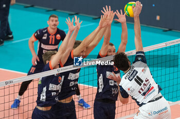 2023-11-23 - Block of Klemen Sen of Odbojkarski Club ACH Volley Ljubljana during the match between ITAS Trentino Volley and Odbojkarski Klub ACH Volley Ljubljana, Pool B CEV Men Volley Champions League 2023/2024 at Il T Quotidiano Arena on November 23, 2023, Trento, Italy. - ITAS TRENTINO VS ACH VOLLEY LJUBLJANA - CHAMPIONS LEAGUE MEN - VOLLEYBALL
