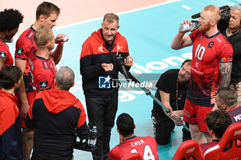 2023-12-21 - Vk Lvi Praha's team time out - CUCINE LUBE CIVITANOVA VS VK LVI PRAHA - CHAMPIONS LEAGUE MEN - VOLLEYBALL