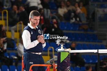 2023-12-21 - Juraj MOKRY (First referee of the match) - CUCINE LUBE CIVITANOVA VS VK LVI PRAHA - CHAMPIONS LEAGUE MEN - VOLLEYBALL