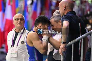 2024-04-28 - Lorenzo Casali (ITA) with Paolo Ottavi (Former Gymnast) - EUROPEAN ARTISTIC GYMNASTIC CHAMPIONSHIPS - MEN - GYMNASTICS - OTHER SPORTS