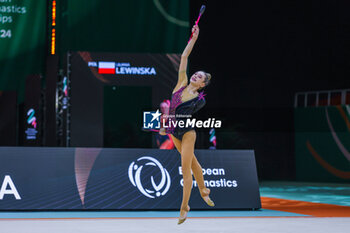 2024-05-26 - Liliana Lewinska (POL) seen during 40th European Rhythmic Gymnastics Championships Budapest 2024 at Papp Laszlo Budapest Sportarena, Budapest, Hungary on May 26, 2024 - 40TH EUROPEAN RHYTHMIC CHAMPIONSHIPS SENIOR INDIVIDUALS & GROUPS AND JUNIOR INDIVIDUALS - GYMNASTICS - OTHER SPORTS