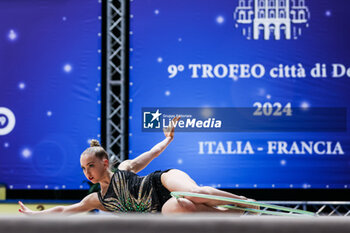 2024-03-09 - Helene Karbanov of France seen in action during Rhythmic Gymnastics FGI Italy-France bilateral competition 2024 at PalaFitLineDesio, Desio, Italy on March 09, 2024 - TROFEO CITTà DI DESIO - BILATERALE ITALIA FRANCIA - GYMNASTICS - OTHER SPORTS