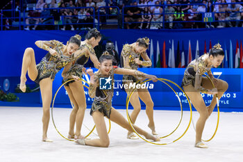 2024-06-23 - Team China during Group Finals 5 Hoops of FIG Rhythmic Gymnastics World Cup, at Unipol Forum, Milan on 23 June, 2024 - RHYTHMIC GYMNASTIC - WORLD CUP 2024 FINALS - GYMNASTICS - OTHER SPORTS