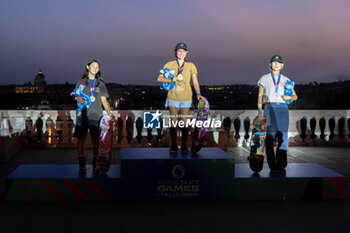 2024-09-07 - The women's podium for the awards ceremony, during the World Skate Games Italy 2024 specialty Skateboard Vert, Rome Pincio terrace 09 September 2024 - WORLD SKATE GAMES ITALIA 2024 - SKATEBOARD VERT SPECIALITY - SKATEBORD - OTHER SPORTS