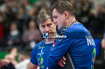 2024-01-15 - Head Coach Steinar Ege shows his disappointment after lose the Men’s EHF Euro 2024 match between Norway vs. Slovenia at the Mercedes-Benz Arena in Berlin, Germany - MEN'S EHF EURO 2024 - NORWAY VS SLOVENIA - HANDBALL - OTHER SPORTS