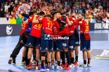 2024-01-12 - Spain players during the Men's EHF Euro 2024, Group B handball match between Spain and Croatia on January 12, 2024 at SAP-Arena in Mannheim, Germany - HANDBALL - MEN'S EHF EURO 2024 - SPAIN V CROATIA - HANDBALL - OTHER SPORTS