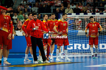 2024-01-14 - Romania players during the Men's Euro 2024, Group B handball match between Romania and Spain on January 14, 2024 at SAP-Arena in Mannheim, Germany - HANDBALL - MEN'S EHF EURO 2024 - ROMANIA V SPAIN - HANDBALL - OTHER SPORTS