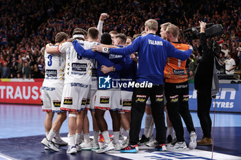 2024-01-14 - Iceland players during the Men's Euro 2024, Group C handball match between Montenegro and Iceland on January 14, 2024 at Olympiahalle in Munich, Germany - HANDBALL - MEN'S EHF EURO 2024 - MONTENEGRO V ICELAND - HANDBALL - OTHER SPORTS