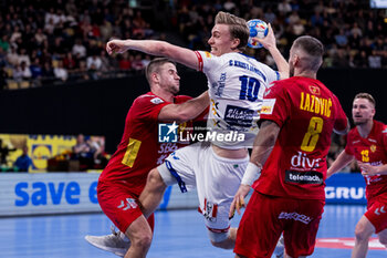 2024-01-14 - Gisli Thorgeir Kristjansson of Iceland and Radojica Cepic of Montenegro during the Men's Euro 2024, Group C handball match between Montenegro and Iceland on January 14, 2024 at Olympiahalle in Munich, Germany - HANDBALL - MEN'S EHF EURO 2024 - MONTENEGRO V ICELAND - HANDBALL - OTHER SPORTS
