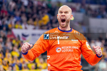 2024-01-15 - Bart Ravensbergen of The Netherlands during the Men's EHF Euro 2024, Group E handball match between Sweden and Netherlands on January 15, 2024 at SAPP Arena in Mannheim, Germany - HANDBALL - MEN'S EHF EURO 2024 - SWEDEN V NETHERLANDS - HANDBALL - OTHER SPORTS