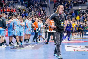 2024-01-15 - Coach Staffan Olsson of The Netherlands at full time during the Men's EHF Euro 2024, Group E handball match between Sweden and Netherlands on January 15, 2024 at SAPP Arena in Mannheim, Germany - HANDBALL - MEN'S EHF EURO 2024 - SWEDEN V NETHERLANDS - HANDBALL - OTHER SPORTS