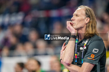 2024-01-15 - Coach Staffan Olsson of The Netherlands during the Men's EHF Euro 2024, Group E handball match between Sweden and Netherlands on January 15, 2024 at SAPP Arena in Mannheim, Germany - HANDBALL - MEN'S EHF EURO 2024 - SWEDEN V NETHERLANDS - HANDBALL - OTHER SPORTS