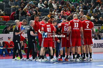 2024-01-18 - Hungary on time out during the Men’s EHF Euro 2024 match between Hungary vs.Austria at the Lanxess Arena in Berlin, Cologne - MEN'S EHF EURO 2024 - HUNGARY VS AUSTRIA - HANDBALL - OTHER SPORTS