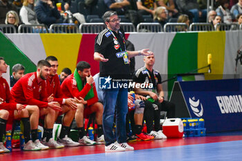 2024-01-18 - cHead coach Jose Maria Rodriguez Vaquero (Hungary) omplain for the referee decision during the Men’s EHF Euro 2024 match between Hungary vs.Austria at the Lanxess Arena in Berlin, Cologne - MEN'S EHF EURO 2024 - HUNGARY VS AUSTRIA - HANDBALL - OTHER SPORTS