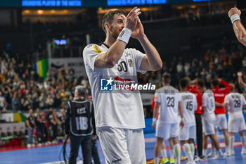 2024-01-18 - Boris Zivkovic (Austria) greets the fans at the end of the Men’s EHF Euro 2024 match between Hungary vs.Austria at the Lanxess Arena in Berlin, Cologne - MEN'S EHF EURO 2024 - HUNGARY VS AUSTRIA - HANDBALL - OTHER SPORTS
