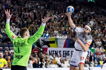 2024-01-22 - Bjarki Mar Elisson of Iceland and Dominik Kuzmanovic of Croatia during the Men's EHF Euro 2024, Main Round, handball match between Croatia and Iceland on January 22, 2024 at Lanxess-Arena in Cologne, Germany - HANDBALL - MEN'S EHF EURO 2024 - CROATIA V ICELAND - HANDBALL - OTHER SPORTS