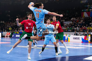 2024-01-23 - Iso Sluijters of The Netherlands during the Men's EHF Euro 2024, Main Round, handball match between Netherlands and Portugal on January 23, 2024 at Barclays Arena in Hamburg, Germany - HANDBALL - MEN'S EHF EURO 2024 - NETHERLANDS V PORTUGAL - HANDBALL - OTHER SPORTS