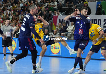 2024-01-26 - Luka Karabatic and Nedim Remili of France during the Men's EHF Euro 2024, Semi Finals handball match between France and Sweden on January 26, 2024 at Lanxess-Arena in Cologne, Germany - HANDBALL - MEN'S EHF EURO 2024 - FRANCE V SWEDEN - HANDBALL - OTHER SPORTS