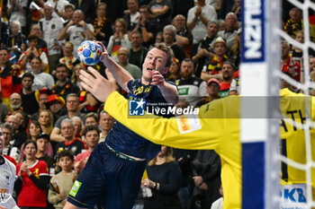 2024-01-28 - Felix Claar (Sweden) during 3rd and 4th place final of the Men’s EHF Euro 2024 match between Sweden vs Germany at the Lanxess Arena, Cologne, Germany - MEN'S EHF EURO 2024 - PLACEMENT MATCH 3/4 - SWEDEN VS GERMANY  - HANDBALL - OTHER SPORTS