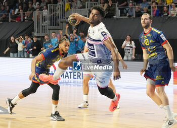 2024-03-30 - Ludwig Appolinaire of Cesson Rennes and Martial Cais, Dressy Paschal of Saint-Raphael during the French championship, Liqui Moly Starligue handball match between Cesson Rennes MH and Saint-Raphael VH on March 30, 2024 at the Glaz Arena in Cesson-Sévigné, France - HANDBALL - FRENCH CHAMP - CESSON RENNES V SAINT RAPHAEL - HANDBALL - OTHER SPORTS