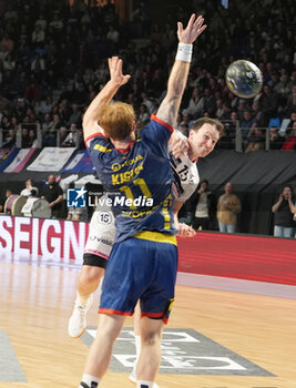 2024-03-30 - Robin Molinie of Cesson Rennes and Kasper Kisum of Saint-Raphael during the French championship, Liqui Moly Starligue handball match between Cesson Rennes MH and Saint-Raphael VH on March 30, 2024 at the Glaz Arena in Cesson-Sévigné, France - HANDBALL - FRENCH CHAMP - CESSON RENNES V SAINT RAPHAEL - HANDBALL - OTHER SPORTS