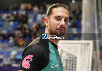 2024-03-30 - Martial Cais of Saint-Raphael during the French championship, Liqui Moly Starligue handball match between Cesson Rennes MH and Saint-Raphael VH on March 30, 2024 at the Glaz Arena in Cesson-Sévigné, France - HANDBALL - FRENCH CHAMP - CESSON RENNES V SAINT RAPHAEL - HANDBALL - OTHER SPORTS