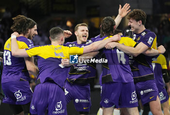 2024-04-07 - Nantes players celebrate at full time during the French championship, Liqui Moly Starligue handball match between HBC Nantes and Paris Saint-Germain on April 7, 2024 at H Arena in Nantes, France - HANDBALL - FRENCH CHAMP - NANTES V PARIS SG - HANDBALL - OTHER SPORTS