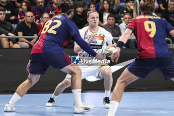 24/10/2024 - Omar Magnusson of SC Magdeburg during the EHF Champions League, Group Phase, handball match between FC Barcelona and SC Magdeburg on October 24, 2024 at Palau Blaugrana in Barcelona, Spain - HANDBALL - CHAMPIONS LEAGUE - BARCELONA V MAGDEBURG - PALLAMANO - ALTRO