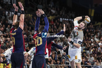 24/10/2024 - Philipp Weber of SC Magdeburg and Aleix Gomez of FC Barcelona during the EHF Champions League, Group Phase, handball match between FC Barcelona and SC Magdeburg on October 24, 2024 at Palau Blaugrana in Barcelona, Spain - HANDBALL - CHAMPIONS LEAGUE - BARCELONA V MAGDEBURG - PALLAMANO - ALTRO