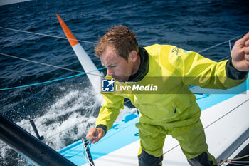 2024-05-02 - Thomas Ruyant sailing on the Imoca Vulnerable - Ruyant during a training session prior the Vendée Globe 2024 on April 23, 2024, off Groix in France - SAILING - VENDEE GLOBE 2024 - THOMAS RUYANT VULNERABLE RUYANT TRAINING PRE-START - SAILING - OTHER SPORTS