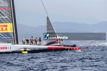 2024-08-31 - Luna Rossa Prada Pirelli (ITA) change sail - AMERICA'S CUP - LOUIS VUITTON CUP - ROUND ROBIN 1 & 2 - SAILING - OTHER SPORTS