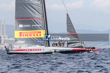 2024-08-31 - Luna Rossa Prada Pirelli (ITA) change sail - AMERICA'S CUP - LOUIS VUITTON CUP - ROUND ROBIN 1 & 2 - SAILING - OTHER SPORTS