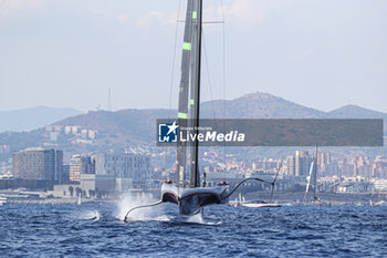 2024-08-31 - Ineos Britania (UK) and barcelona - AMERICA'S CUP - LOUIS VUITTON CUP - ROUND ROBIN 1 & 2 - SAILING - OTHER SPORTS