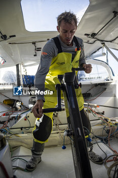 2024-09-12 - Thomas Ruyant on Imoca Vulnerable - For People during a training session prior the Vendée Globe 2024 on September 12, 2024, off Groix in France - SAILING - VENDEE GLOBE 2024 - THOMAS RUYANT - IMOCA VULNERABLE - SAILING - OTHER SPORTS