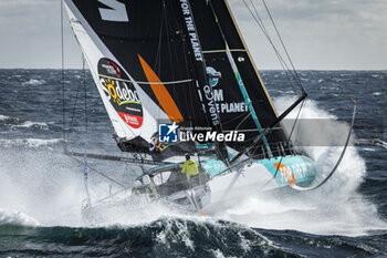 2024-09-27 - Sam Goodchild on Imoca Vulnerable - For the Planet during a training session prior the Vendée Globe 2024 on September 27, 2024, off Groix in France - SAILING - VENDEE GLOBE 2024 - SAM GOODCHILD - IMOCA VULNERABLE - HELICOPTER IMAGES - SAILING - OTHER SPORTS