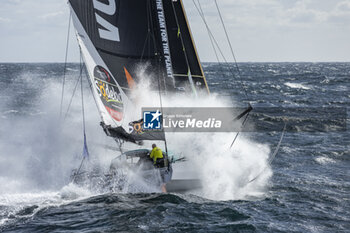 2024-09-27 - Sam Goodchild on Imoca Vulnerable - For the Planet during a training session prior the Vendée Globe 2024 on September 27, 2024, off Groix in France - SAILING - VENDEE GLOBE 2024 - SAM GOODCHILD - IMOCA VULNERABLE - HELICOPTER IMAGES - SAILING - OTHER SPORTS