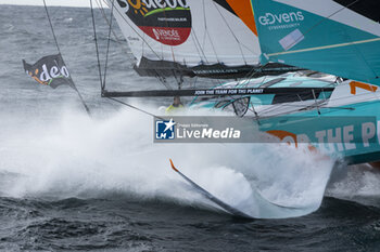 2024-09-27 - Sam Goodchild on Imoca Vulnerable - For the Planet during a training session prior the Vendée Globe 2024 on September 27, 2024, off Groix in France - SAILING - VENDEE GLOBE 2024 - SAM GOODCHILD - IMOCA VULNERABLE - HELICOPTER IMAGES - SAILING - OTHER SPORTS