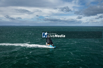 2024-09-27 - Skipper Thomas Ruyant, Imoca VULNERABLE during a training session prior the Vendée Globe 2024 on September 27, 2024, off Groix in France - SAILING - VENDEE GLOBE 2024 - THOMAS RUYANT - IMOCA VULNERABLE - HELICOPTER IMAGES - SAILING - OTHER SPORTS