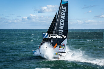 2024-09-27 - Skipper Thomas Ruyant, Imoca VULNERABLE during a training session prior the Vendée Globe 2024 on September 27, 2024, off Groix in France - SAILING - VENDEE GLOBE 2024 - THOMAS RUYANT - IMOCA VULNERABLE - HELICOPTER IMAGES - SAILING - OTHER SPORTS