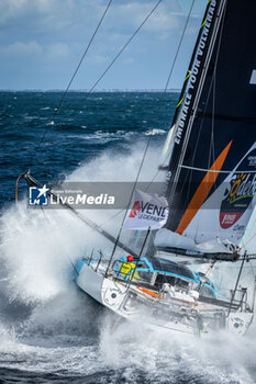 2024-09-27 - Skipper Thomas Ruyant, Imoca VULNERABLE during a training session prior the Vendée Globe 2024 on September 27, 2024, off Groix in France - SAILING - VENDEE GLOBE 2024 - THOMAS RUYANT - IMOCA VULNERABLE - HELICOPTER IMAGES - SAILING - OTHER SPORTS