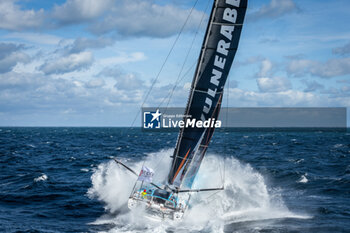 2024-09-27 - Skipper Thomas Ruyant, Imoca VULNERABLE during a training session prior the Vendée Globe 2024 on September 27, 2024, off Groix in France - SAILING - VENDEE GLOBE 2024 - THOMAS RUYANT - IMOCA VULNERABLE - HELICOPTER IMAGES - SAILING - OTHER SPORTS