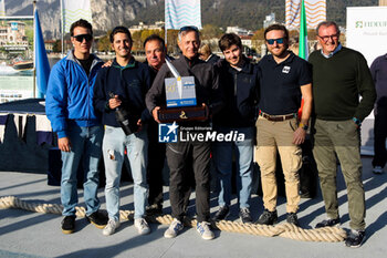 10/11/2024 - winner Guido Molinari and the crew of 