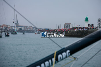 10/11/2024 - Ambiance chenal prior to the start of the 2024-2025 Vendée Globe, 10th edition of the solo non-stop round the world yacht race, on November 9, 2024 in Les Sables-d'Olonne, France - SAILING - VENDEE GLOBE 2024 - START - VELA - ALTRO