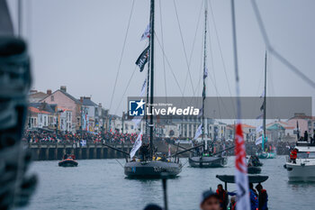 10/11/2024 - Ambiance chenal prior to the start of the 2024-2025 Vendée Globe, 10th edition of the solo non-stop round the world yacht race, on November 9, 2024 in Les Sables-d'Olonne, France - SAILING - VENDEE GLOBE 2024 - START - VELA - ALTRO