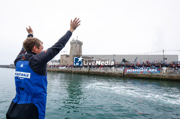 10/11/2024 - RUYANT Thomas (fra), Vulnerable prior to the start of the 2024-2025 Vendée Globe, 10th edition of the solo non-stop round the world yacht race, on November 9, 2024 in Les Sables-d'Olonne, France - SAILING - VENDEE GLOBE 2024 - START - VELA - ALTRO